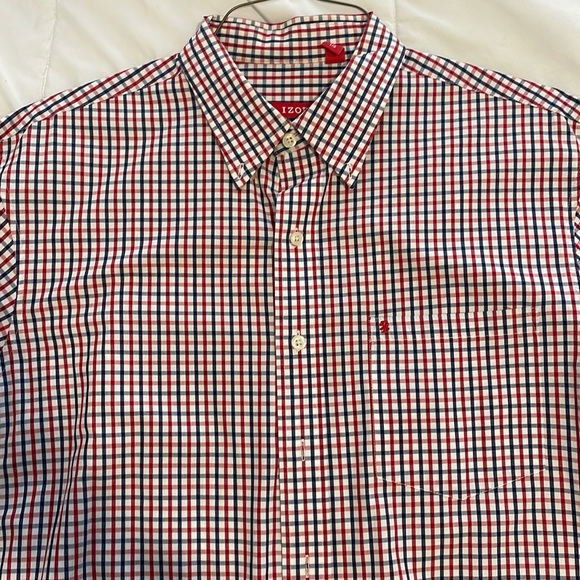 Izod Other - IZOD Red/Blue/White L Dress Shirt